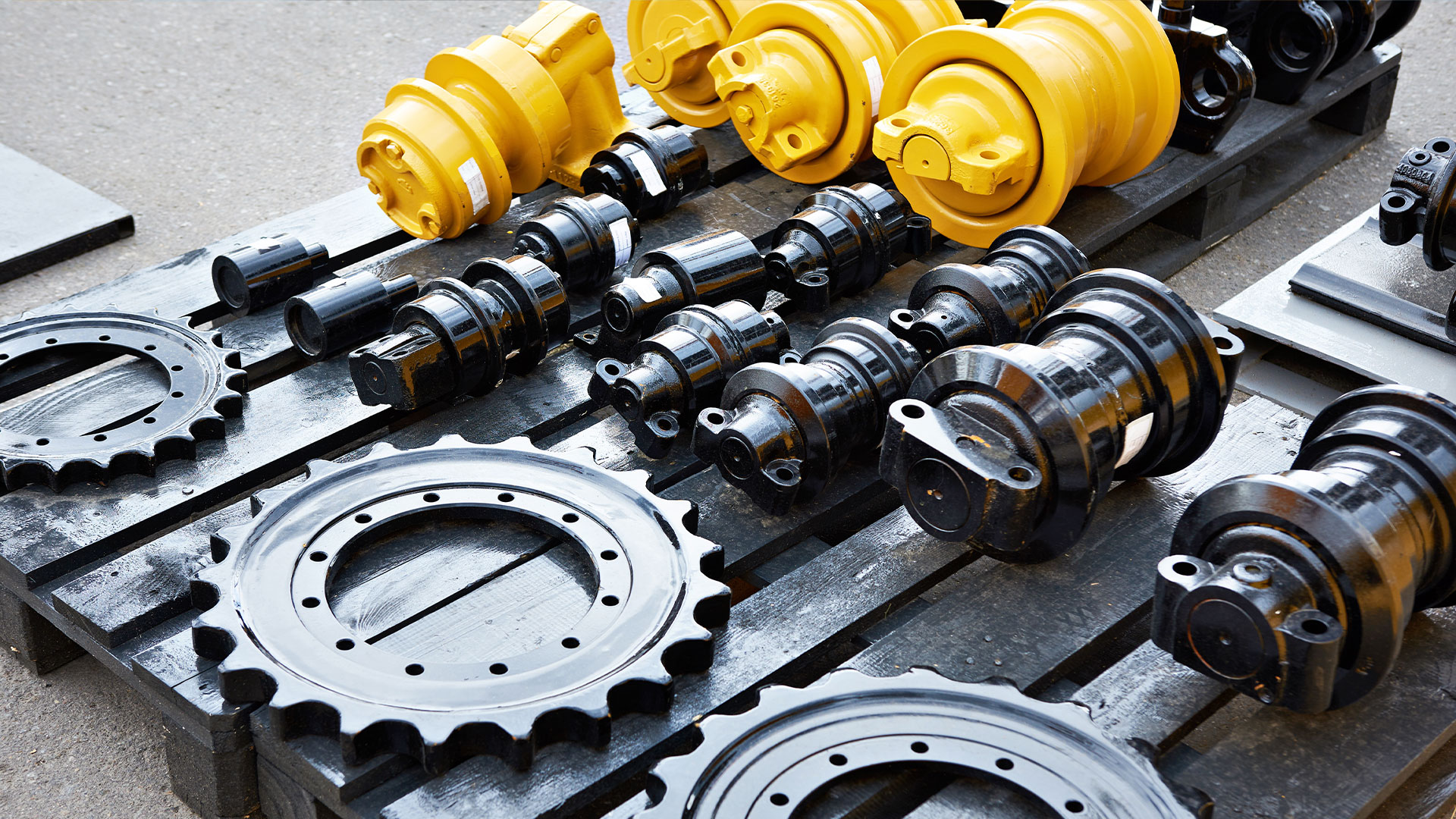 قطع غيار المعدات الثقيلة الأصلية